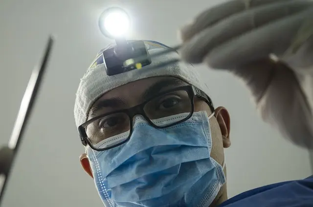 Urgences dentaires : Comment gérer les soins immédiats